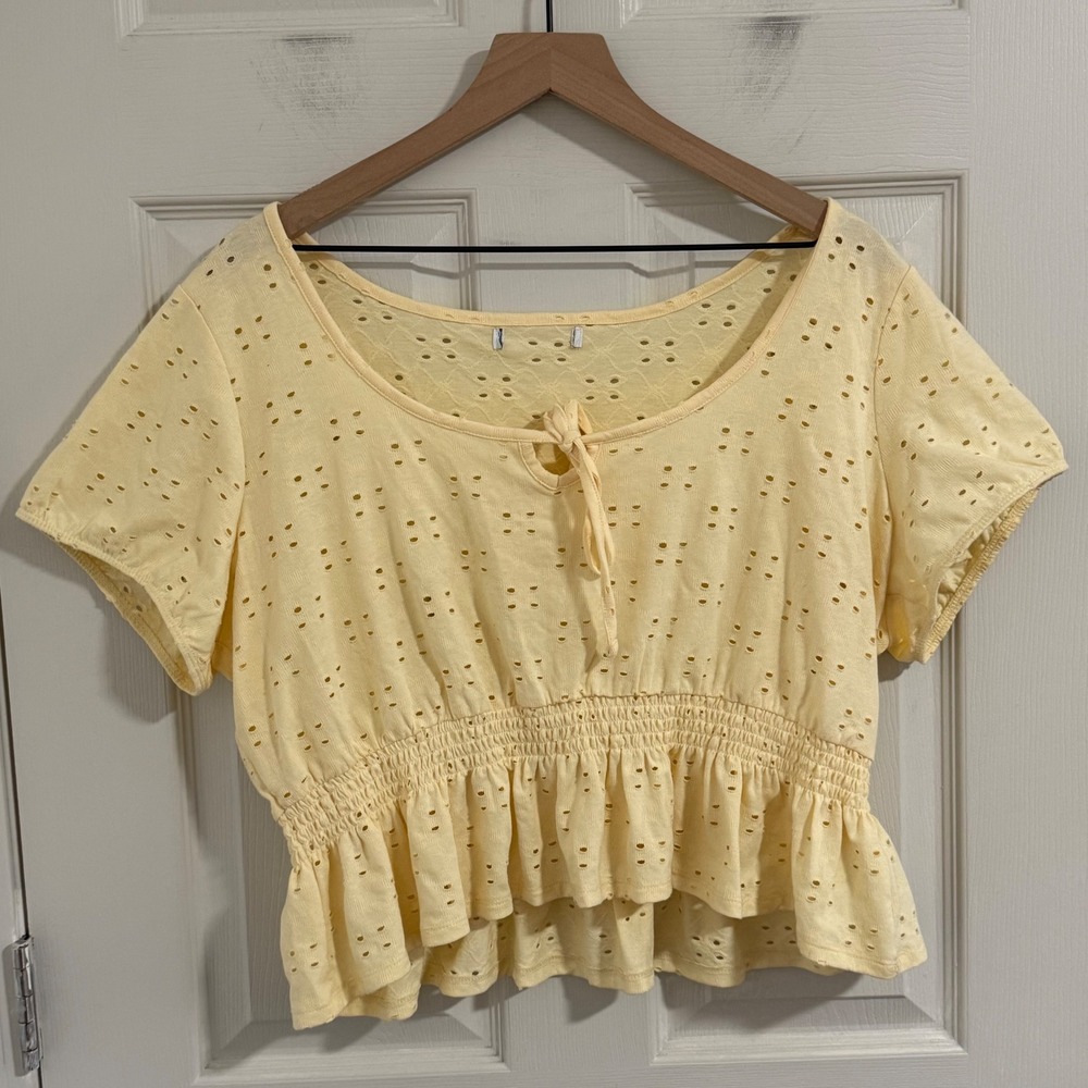 Babydoll Top Womens XL Yellow Eyelet Peplum Smocked Waist Short Sleeve Blouse